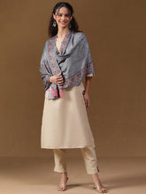 Heritage Printed Grey Wool Blend Scarf with Paisley Border Detailing for Women