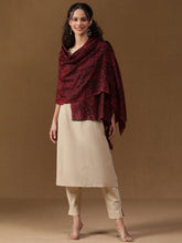 Timeless Wool-Blend Scarf – Paisley in Rich Contemporary Maroon Red Color