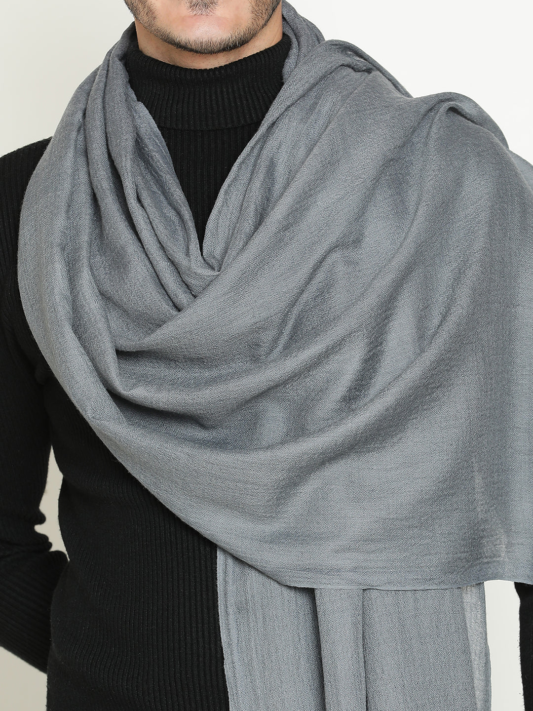 Grey wool muffler for men