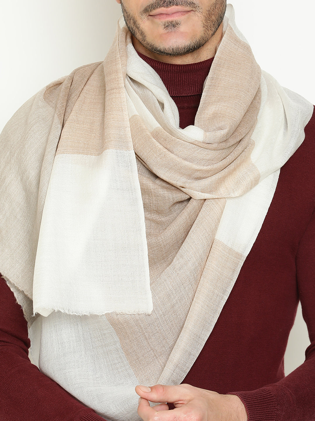Luxury Big-Check Wool-Cashmere Unisex Scarf in Vibrant Ivory and Beige Color