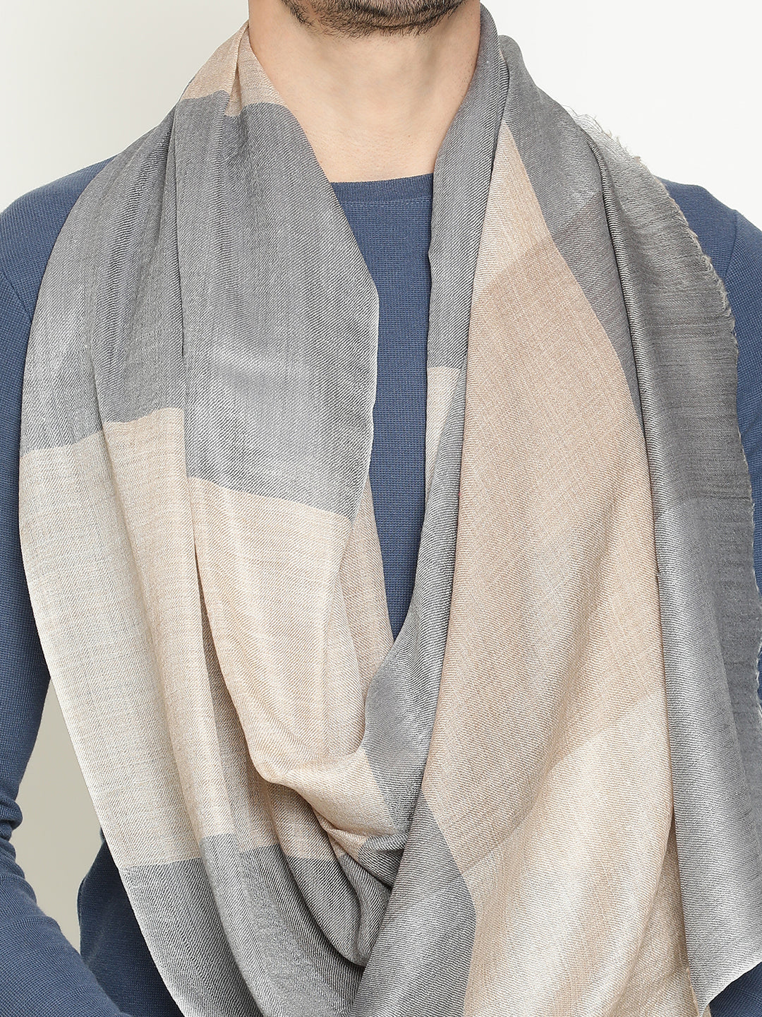 blue beige Checks wool stole